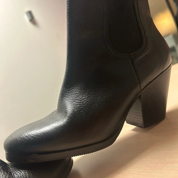 Rachel Comey NWOT “Nassau” heeled Chelsea boots Sz6 worn twice didn’t fit my Mom - Picture 9 of 14